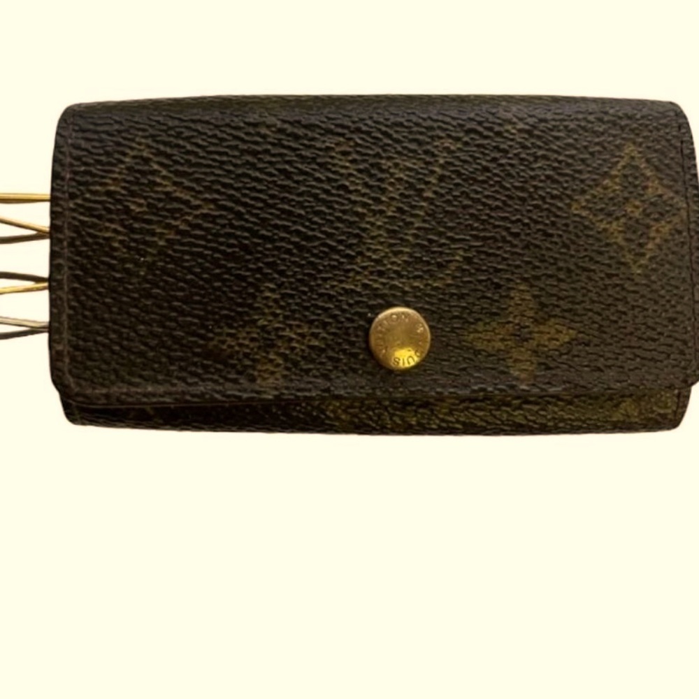 Lv Key Case Excellent Condition- Authentic With D… - image 1